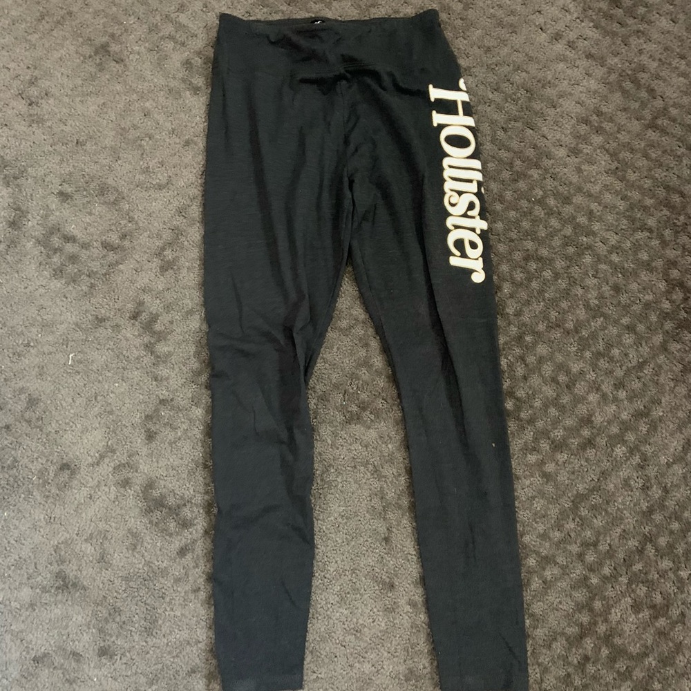 grey Hollister leggings